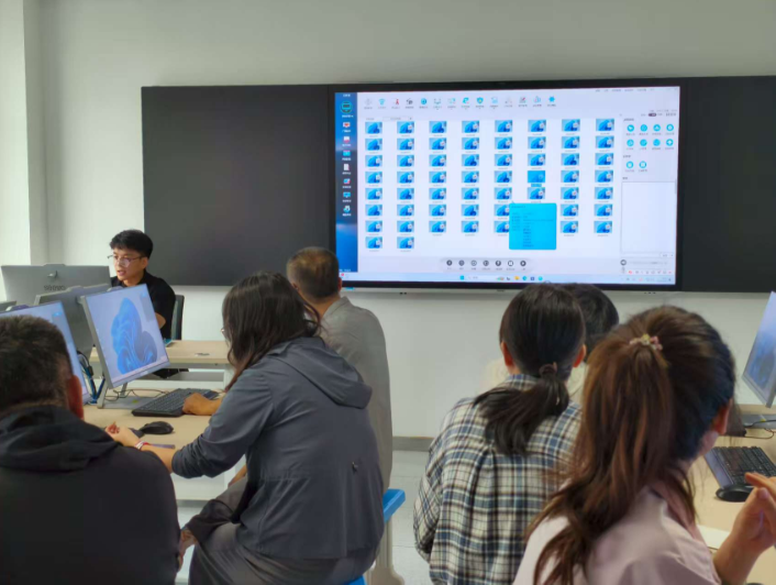 交付兰州五中、七中，八中、六十一中、六十三中等多所学校